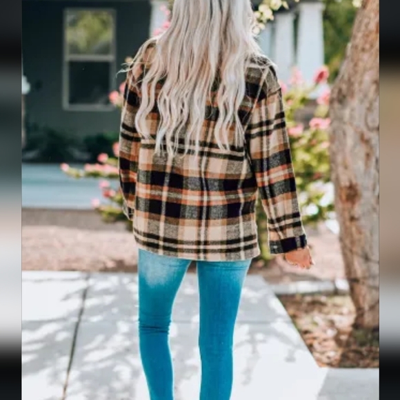 New orange plaid shacket - Picture 10 of 11